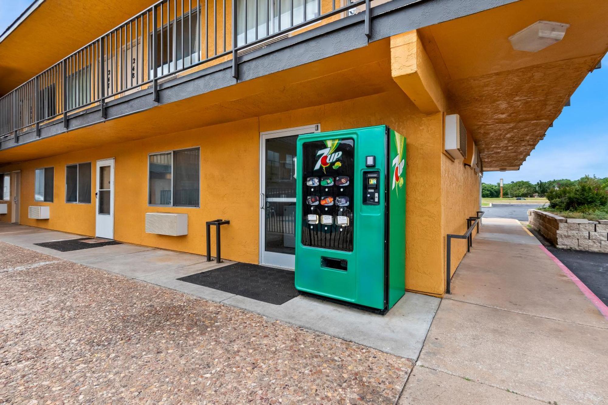 Americas Best Value Inn Stillwater Extérieur photo