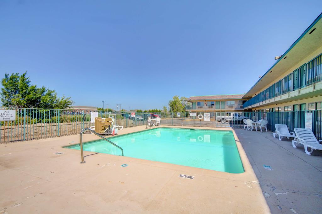 Americas Best Value Inn Stillwater Extérieur photo