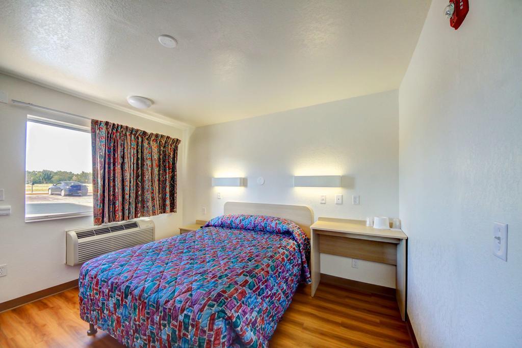 Americas Best Value Inn Stillwater Extérieur photo